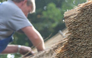 professional Lamberts End thatchers